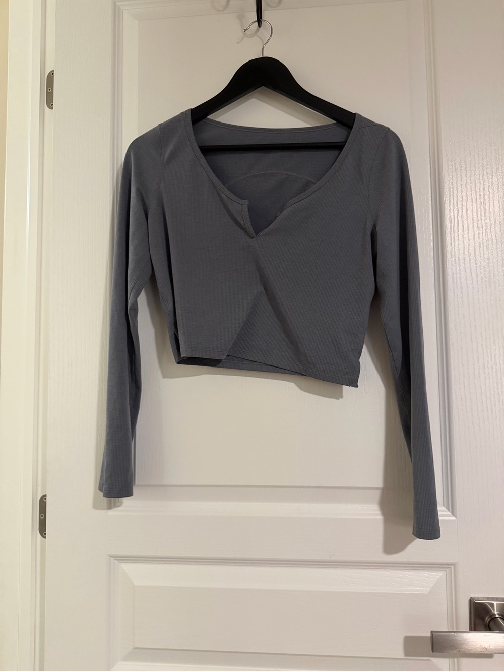 lululemon athletica Cropped Long Sleeve V-Neck Top - Slate Gray
